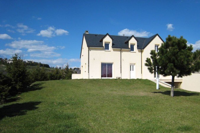 Villa tout confort, 4 chambres, avec jardin