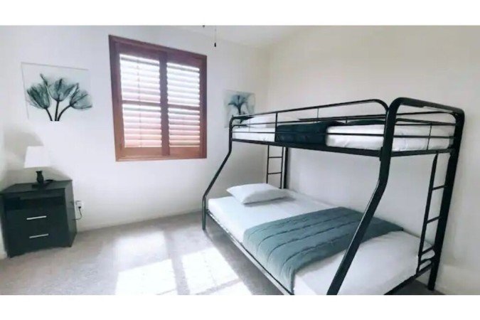 House 4 bedrooms, with garden