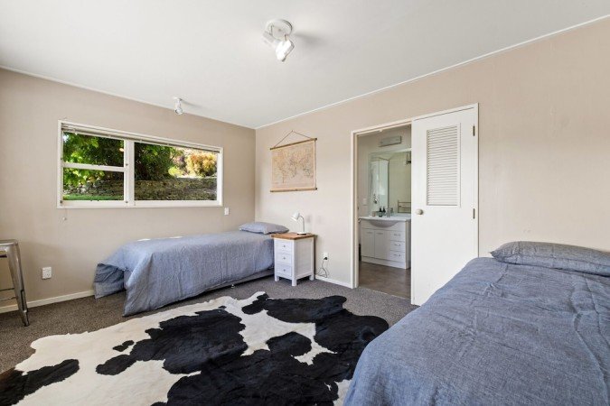 House 4 bedrooms, with garden