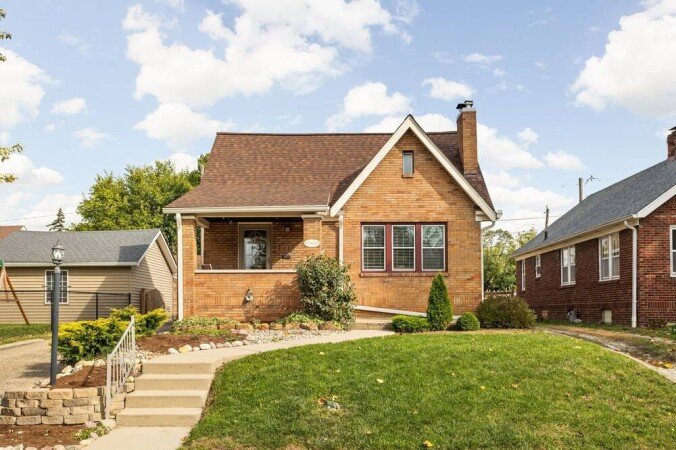 House 4 bedrooms, with jacuzzi