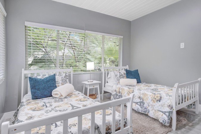 House 3 bedrooms, with garden