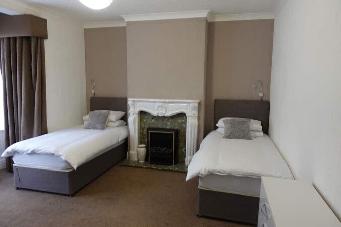 House 9 bedrooms, with garden