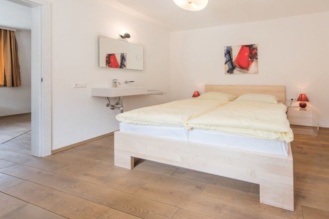 Wohnung 3 Schlafzimmer, mit Garten
