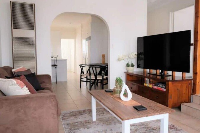 House 3 bedrooms, with garden