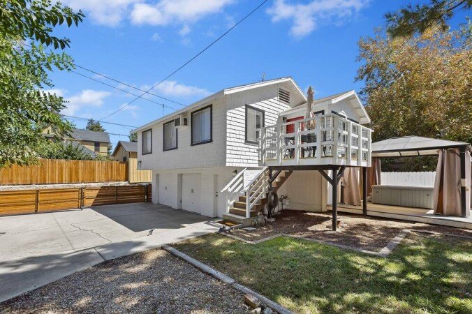 House 1 bedroom, with jacuzzi