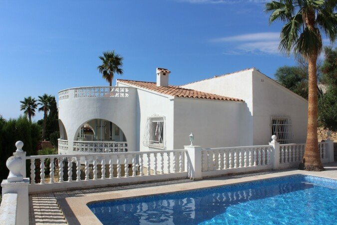 Villa 5 bedrooms, with pool