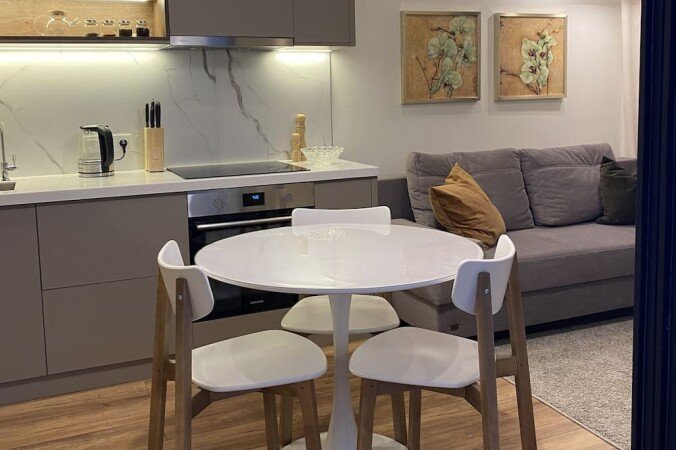 Wohnung 1 Schlafzimmer, mit Klimaanlage