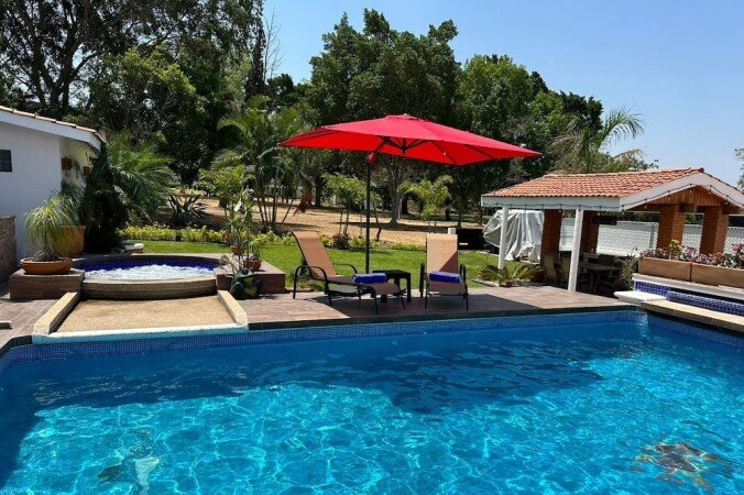 Casa 3 habitaciones, con jacuzzi