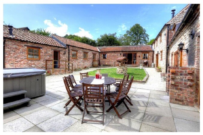 House 9 bedrooms, with jacuzzi