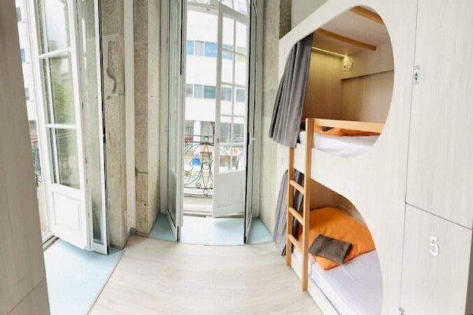 Auberge de jeunesse 21 chambres, avec wifi