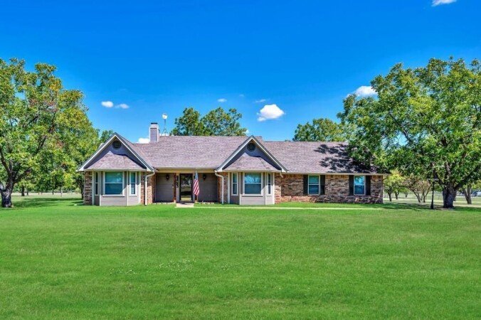 House 3 bedrooms, with jacuzzi
