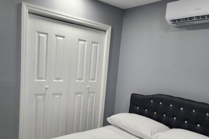 Bed and breakfast 1 bedroom, with air conditioning