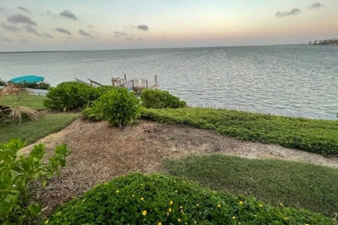 House 3 bedrooms, with pool