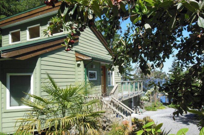 House 2 bedrooms, with garden