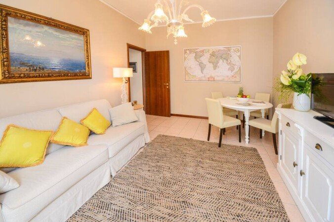 Wohnung 1 Schlafzimmer, mit Klimaanlage