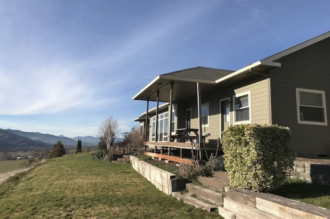 House 6 bedrooms, with garden