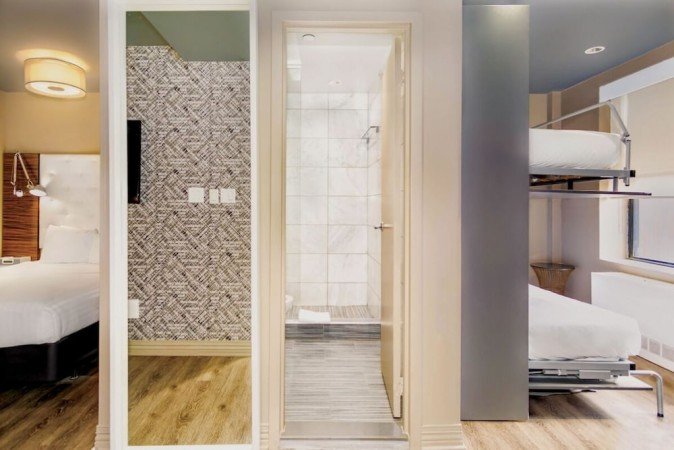 Bed and breakfast 1 bedroom, with pool