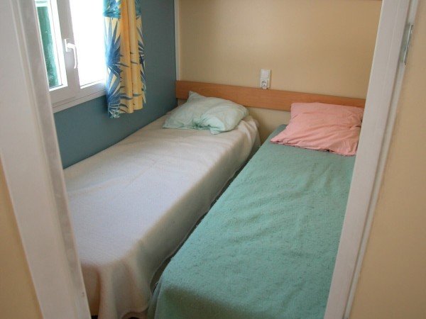 Mobil home 2 chambres, avec piscine