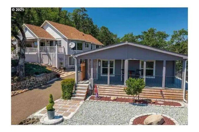 House 2 bedrooms, with garden