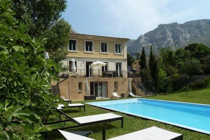 Maison 5 chambres, avec piscine