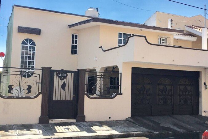 Casa 2 habitaciones, con aire acondicionado