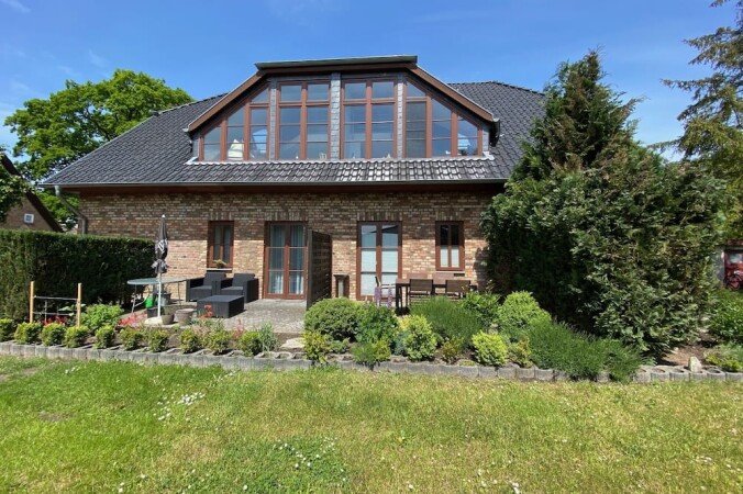 Wohnung 2 Schlafzimmer, mit Garten