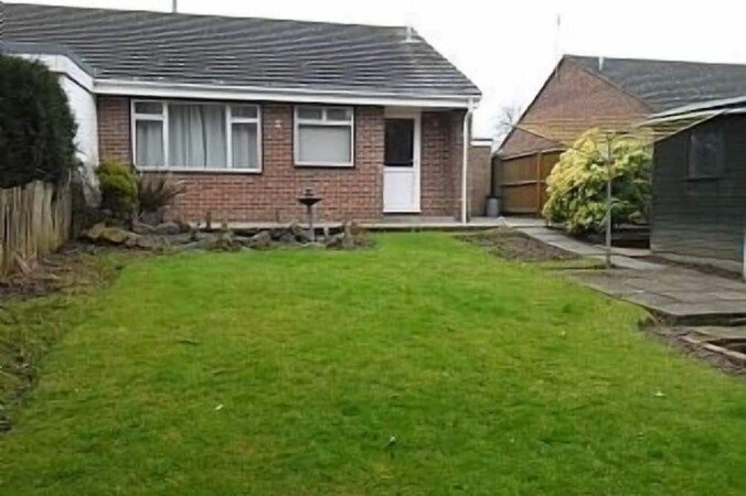 House 2 bedrooms, with garden