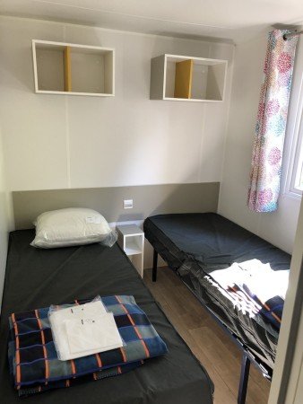 Mobil home 3 chambres, avec piscine