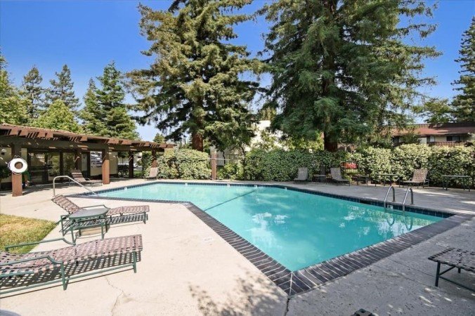 Apartment 2 bedrooms, with pool