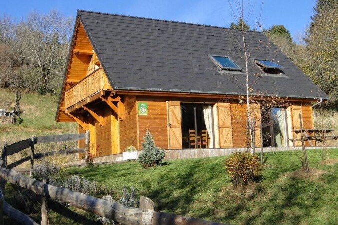 Chalet tout confort, 3 chambres, avec jardin