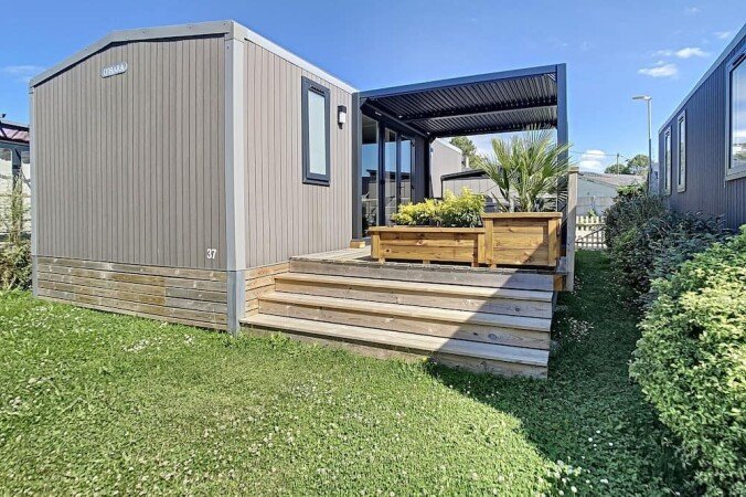 Mobil home chic, 3 chambres, avec piscine