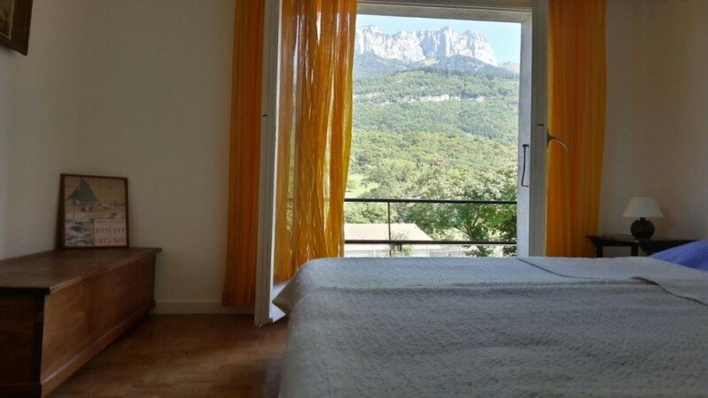 Chalet authentique, 4 chambres, avec jardin