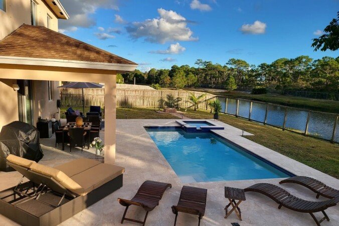 House 5 bedrooms, with jacuzzi