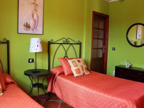 Casa 2 habitaciones, con jardín