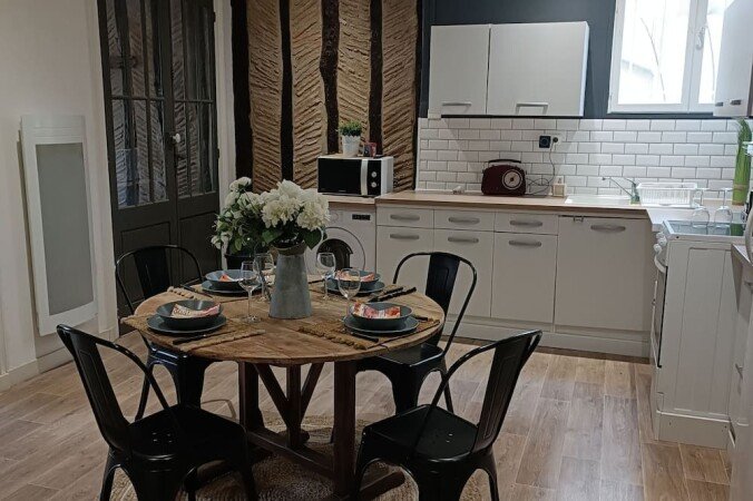 Maison en pierre 2 chambres, avec wifi