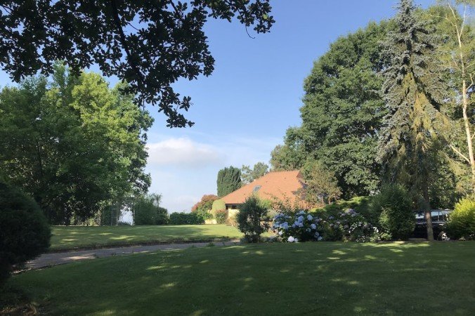Gîte tout confort, 4 chambres, avec piscine