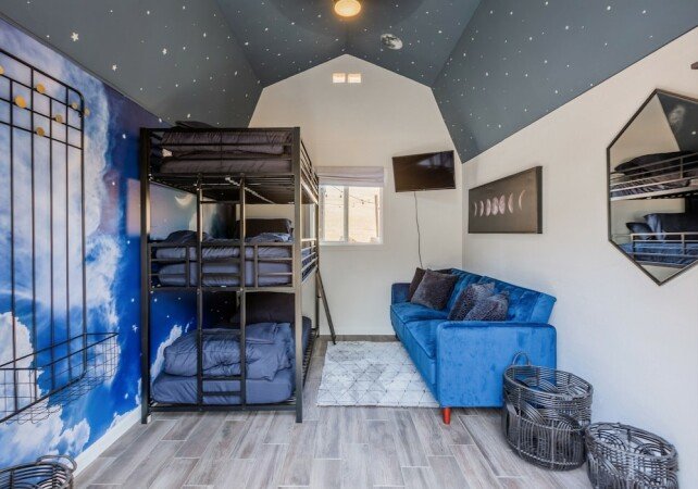 House 6 bedrooms, with jacuzzi