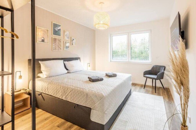 Wohnung 3 Schlafzimmer, mit Garten