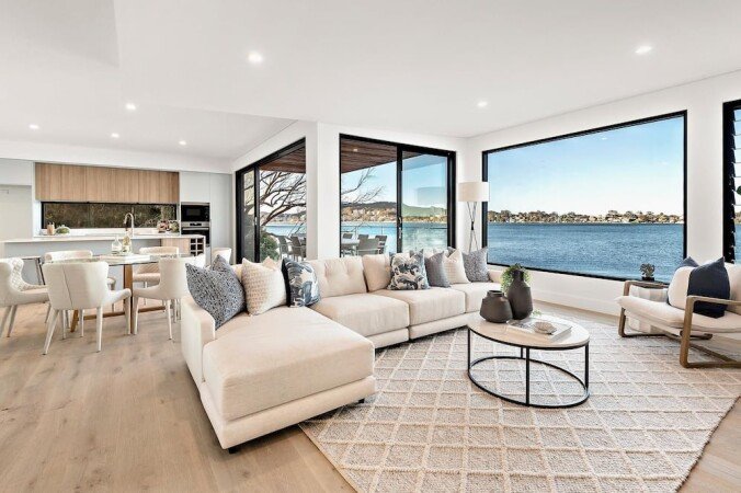 House 4 bedrooms, with pool