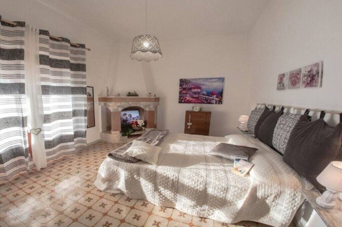 Casa 2 camere, con giardino