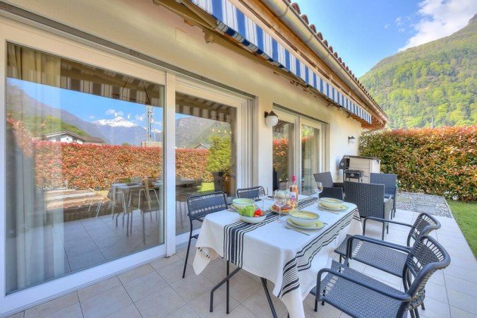 Casa 2 camere, con giardino