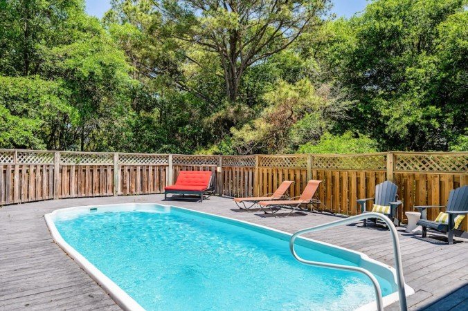 House 3 bedrooms, with pool