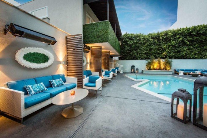 Bed and breakfast 1 bedroom, with pool