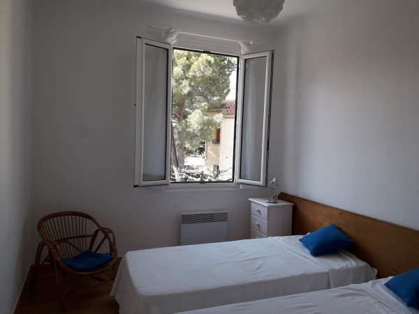 https://s3.eu-central-1.amazonaws.com/likibu-images/vrbo/df9/df9c2e8c0f40dde21c16844ec8192416c4901c7f/medium_01.jpg