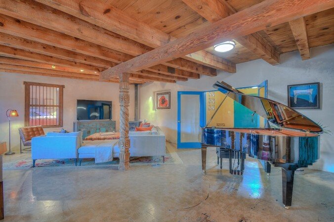 House 4 bedrooms, with jacuzzi