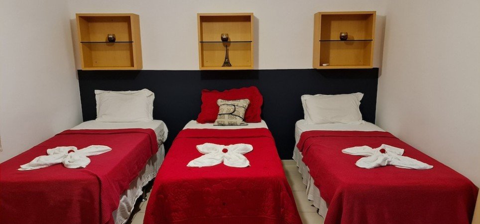 Casa 4 quartos, com piscina