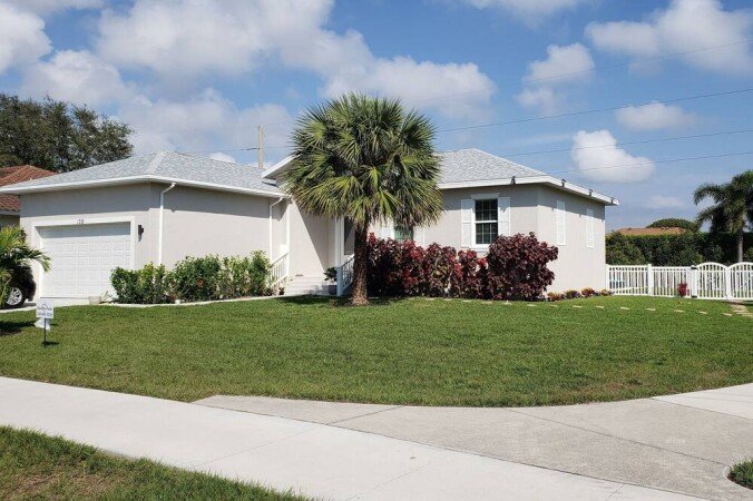 House 4 bedrooms, with jacuzzi