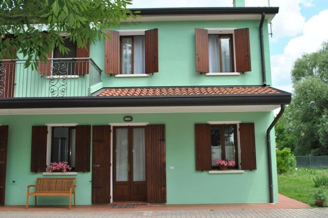 Casa 2 camere, con giardino