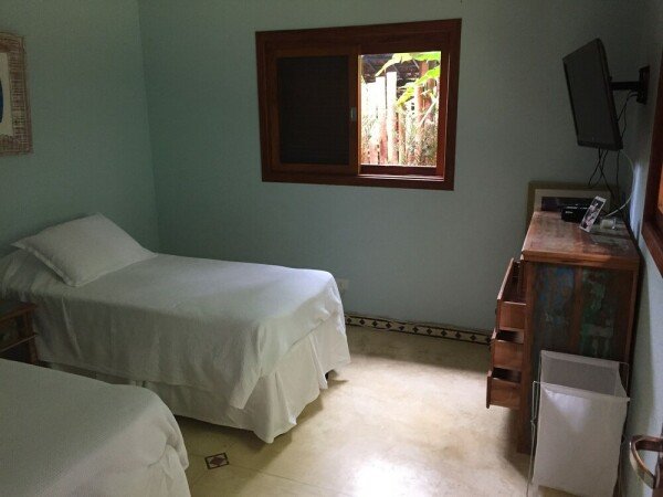 Casa 4 quartos, com piscina