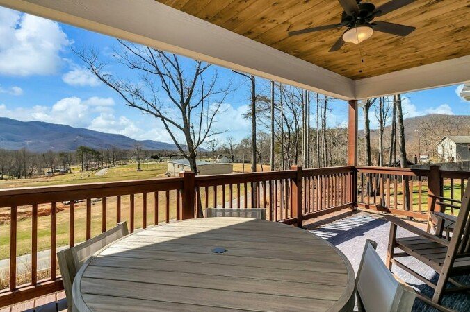House 3 bedrooms, with jacuzzi